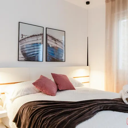 Lujo Centro Bajo Apartman *